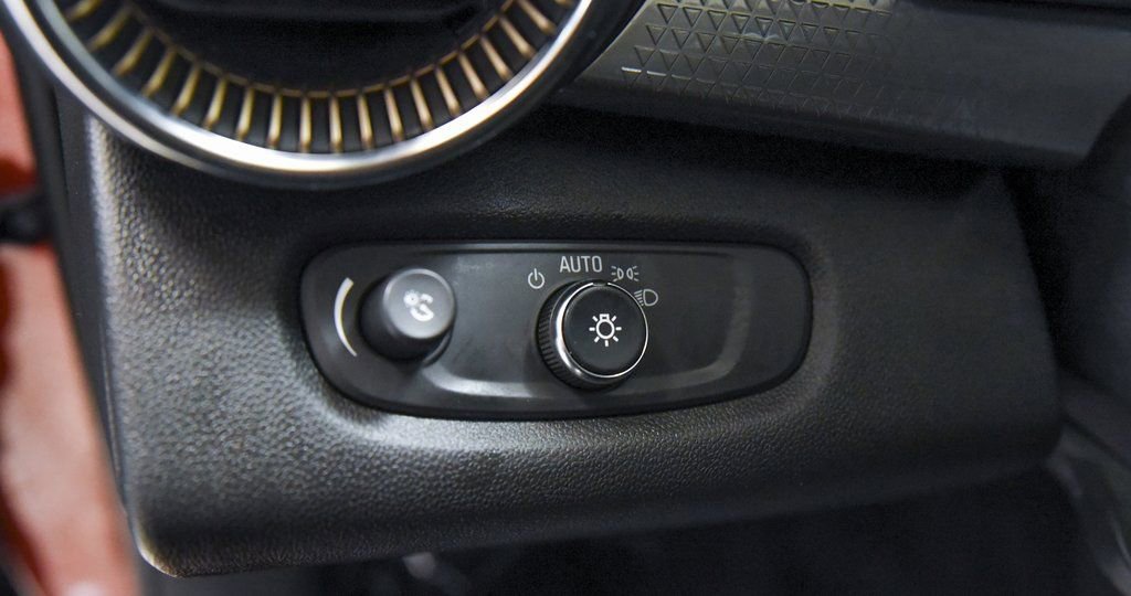 Used 2024 Chevrolet Trax ACTIV w/ Driver Confidence Package image 17