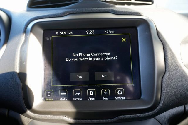 Used 2023 Jeep Renegade Latitude image 50