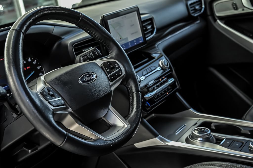 Used 2022 Ford Explorer Limited AWD/4WD image 20