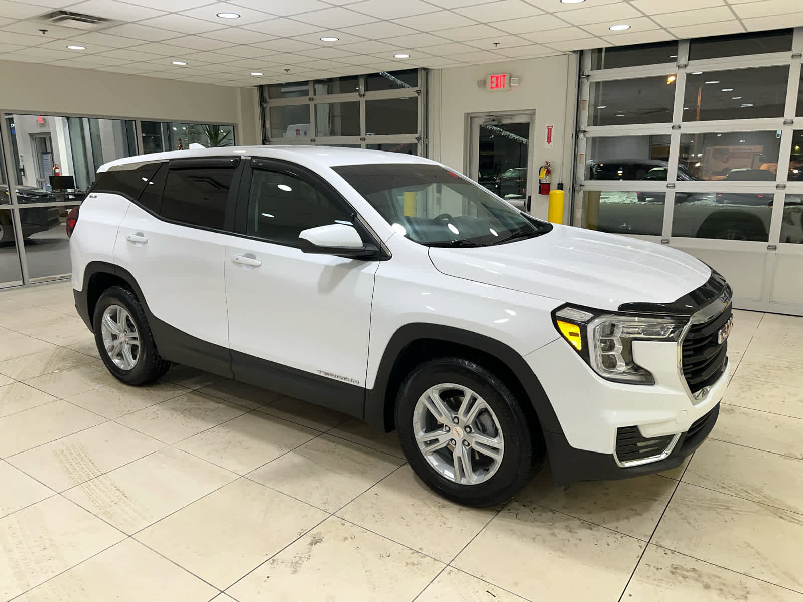 Used 2023 GMC Terrain SLE