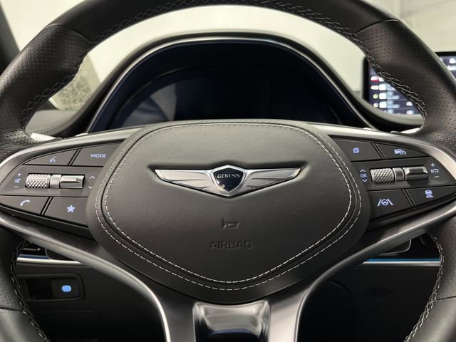 Used 2025 Genesis GV70 3.5T Sport w/ Sport Advanced Package image 18