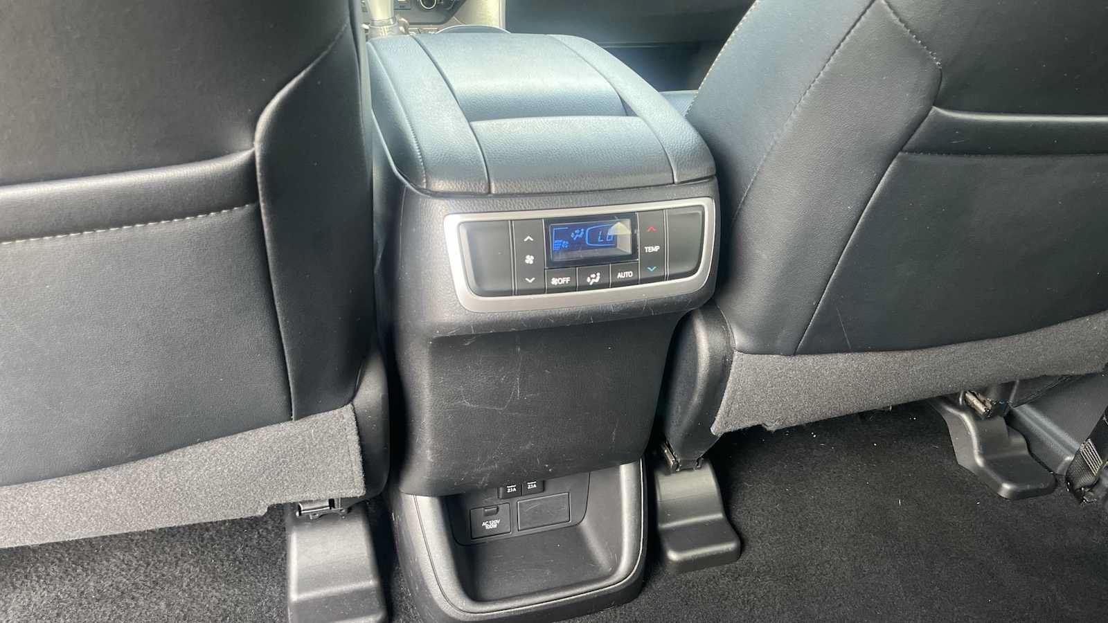 Used 2019 Toyota Highlander Limited AWD/4WD image 37