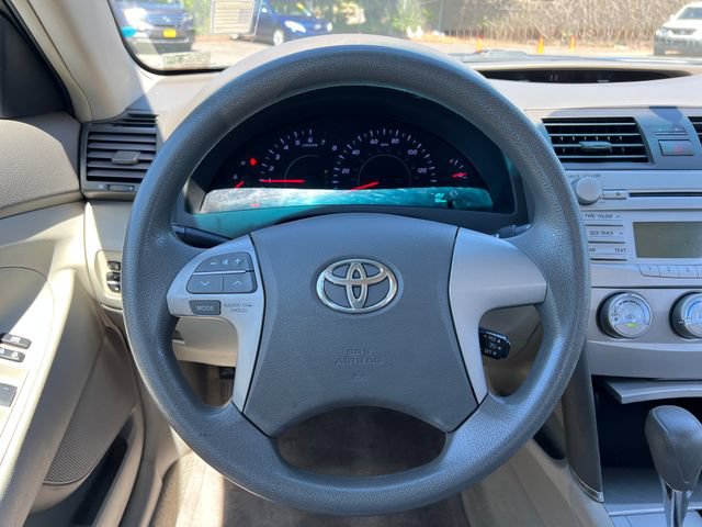 Used 2010 Toyota Camry LE FWD image 18
