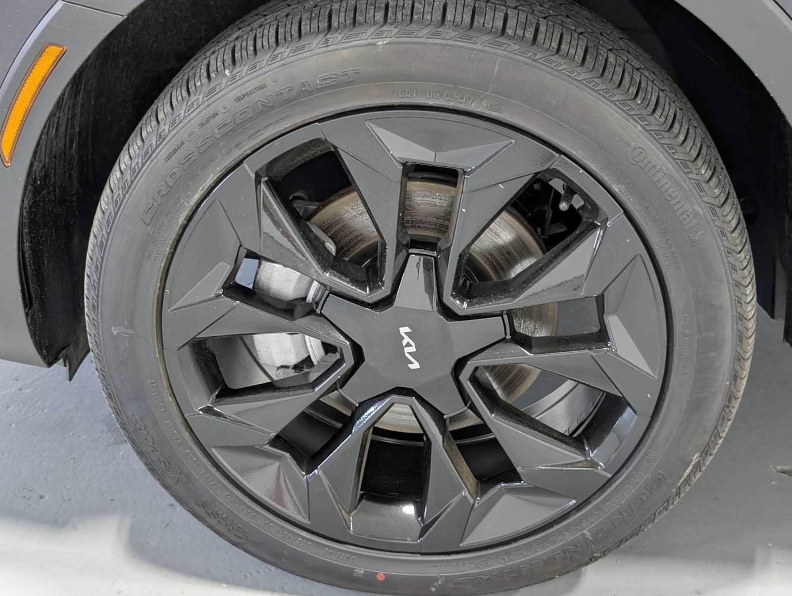 Certified 2026 Kia Sorento EX AWD/4WD image 3