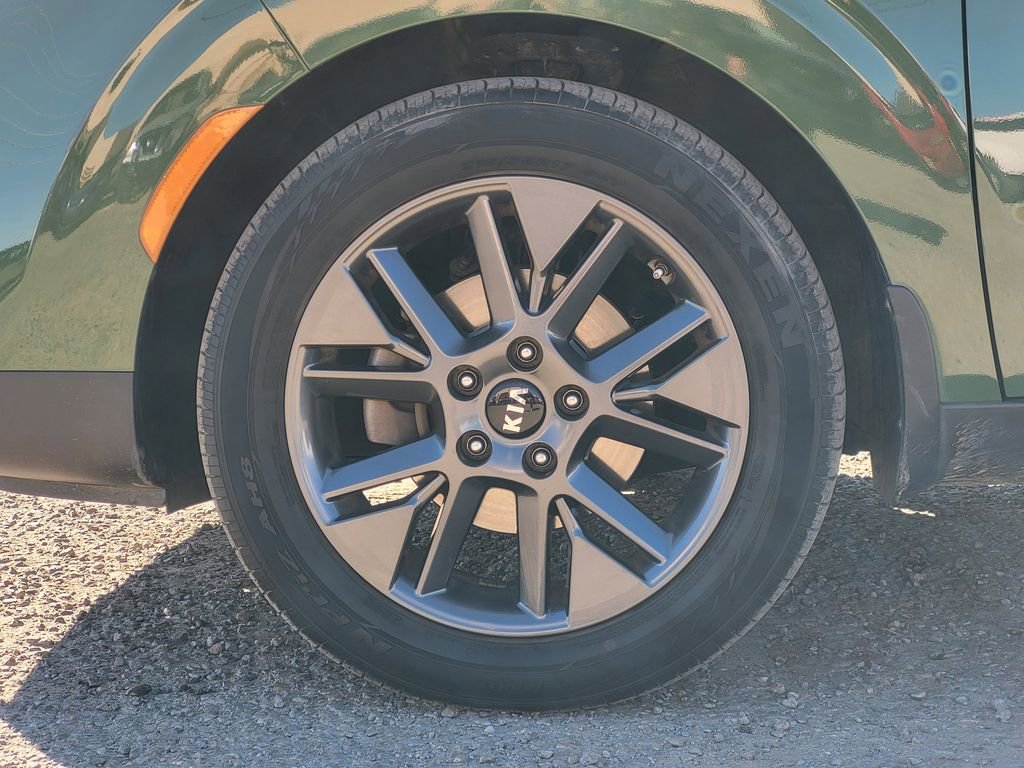 Used 2020 Kia Soul EX image 10