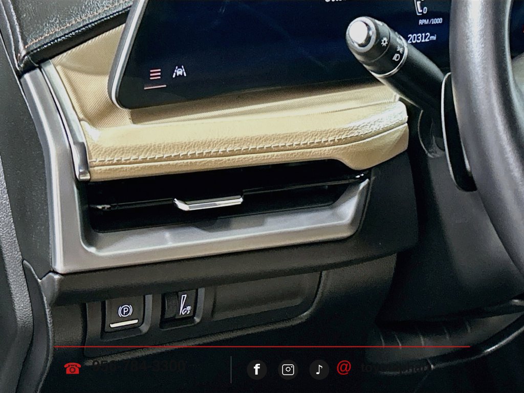 Used 2024 Cadillac XT4 Luxury FWD image 9