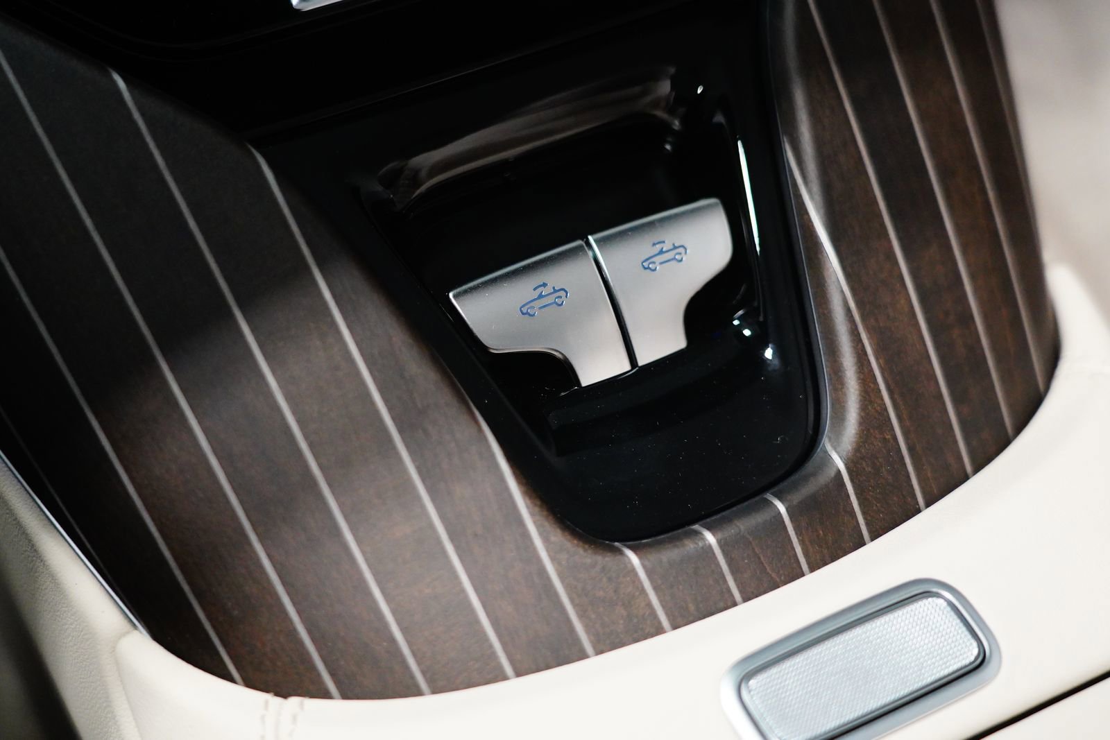 New 2026 Mercedes-Benz SL 55 AMG 4MATIC image 35