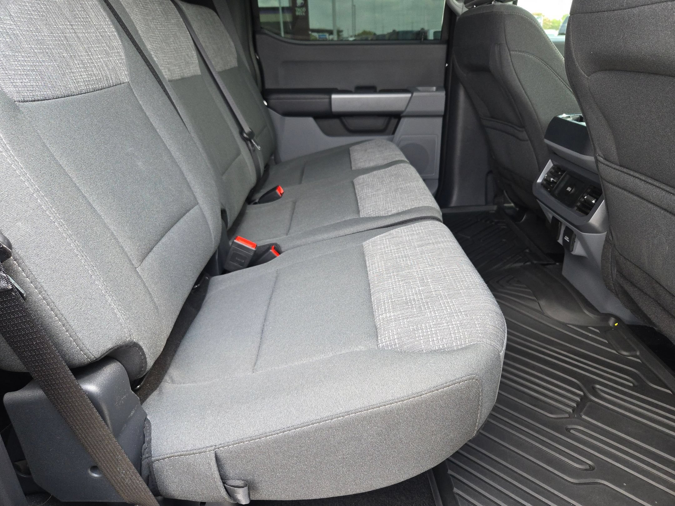 Used 2024 Ford F350 XLT AWD/4WD image 25