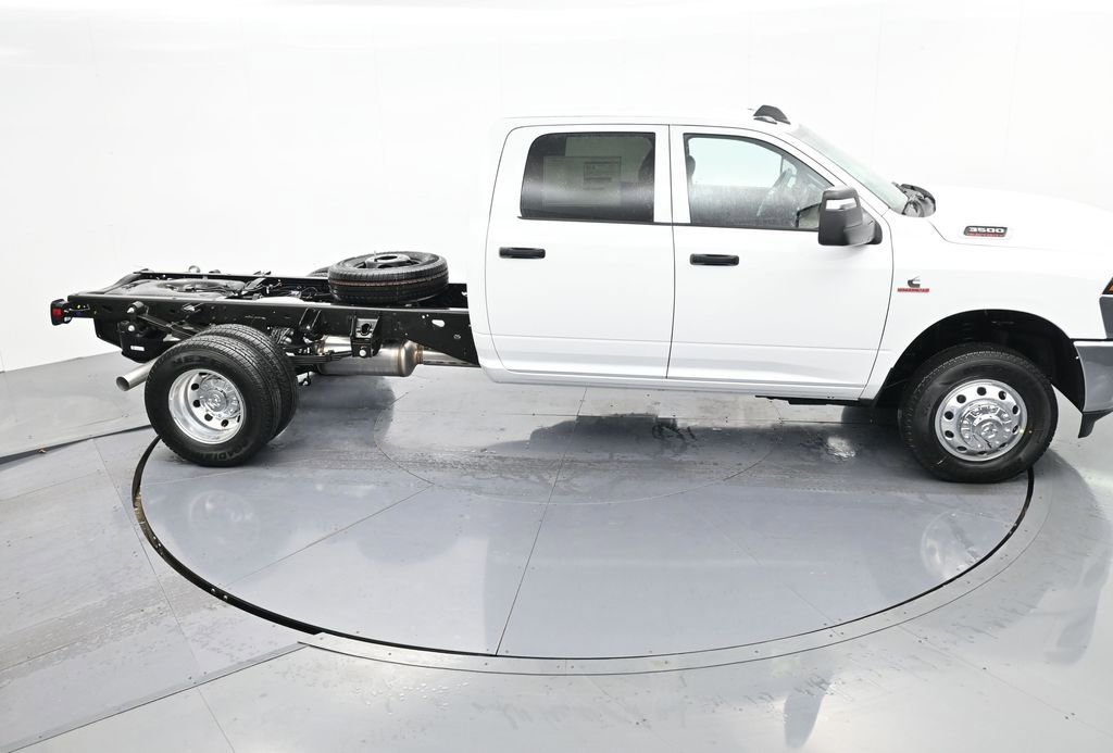 New 2026 RAM 3500 Tradesman w/ Chrome Appearance Group image 16