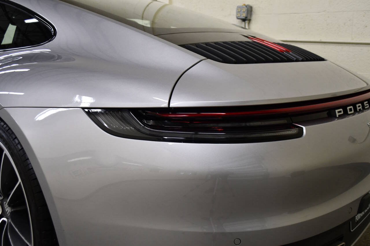 Used 2022 Porsche 911 Carrera w/ Premium Package RWD image 37