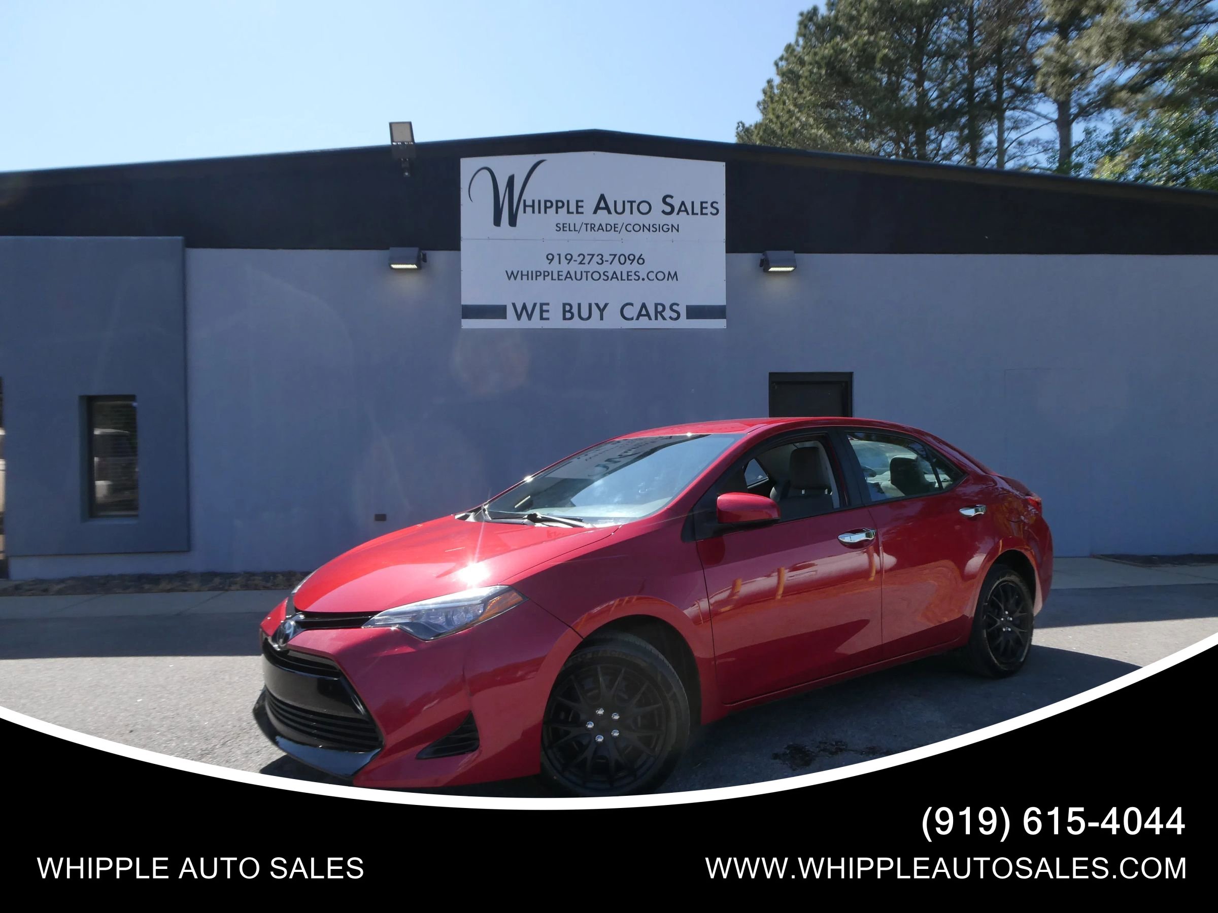 Used 2017 Toyota Corolla LE FWD image 1