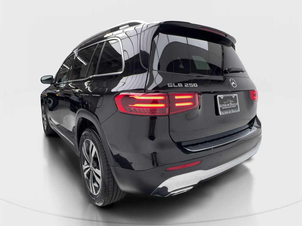 Used 2024 Mercedes-Benz GLB 250 image 7