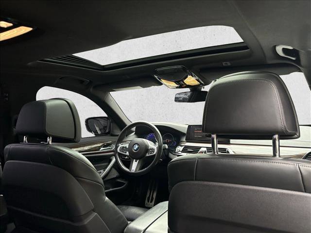 Used 2019 BMW M550i xDrive image 18