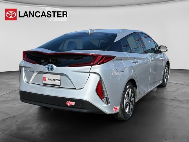 Certified 2017 Toyota Prius Prime Plus w/ Preferred Accessory Package FWD image 7