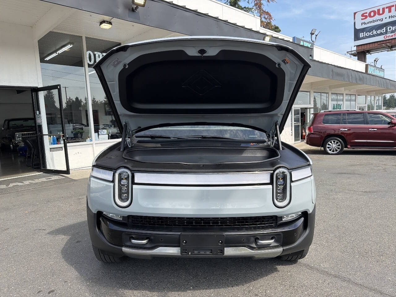 Used 2022 Rivian R1T Adventure AWD/4WD image 10