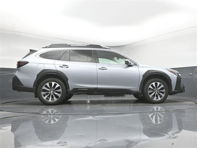 Used 2023 Subaru Outback Touring XT image 42