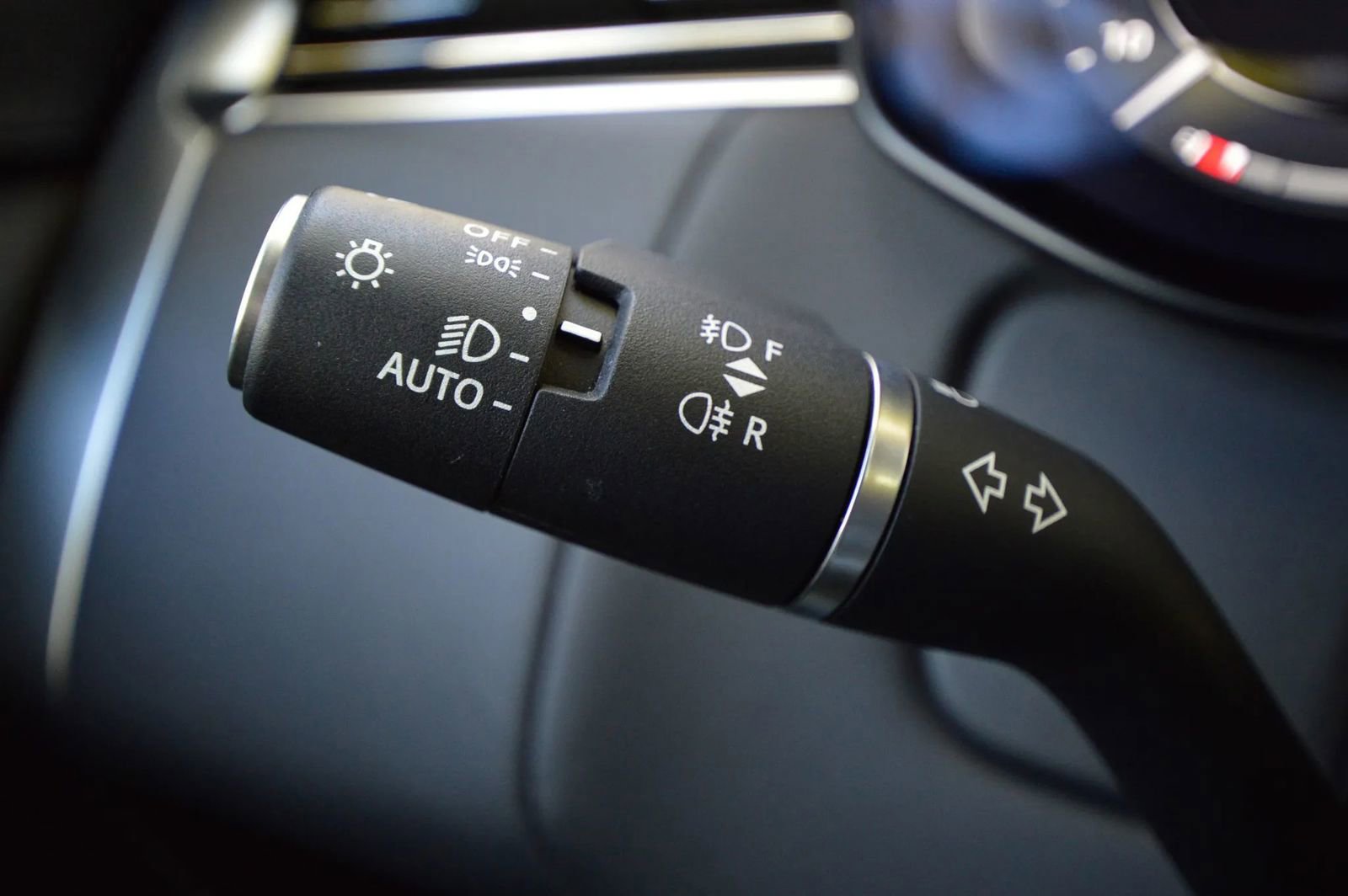 Used 2023 Land Rover Range Rover Autobiography AWD/4WD image 39
