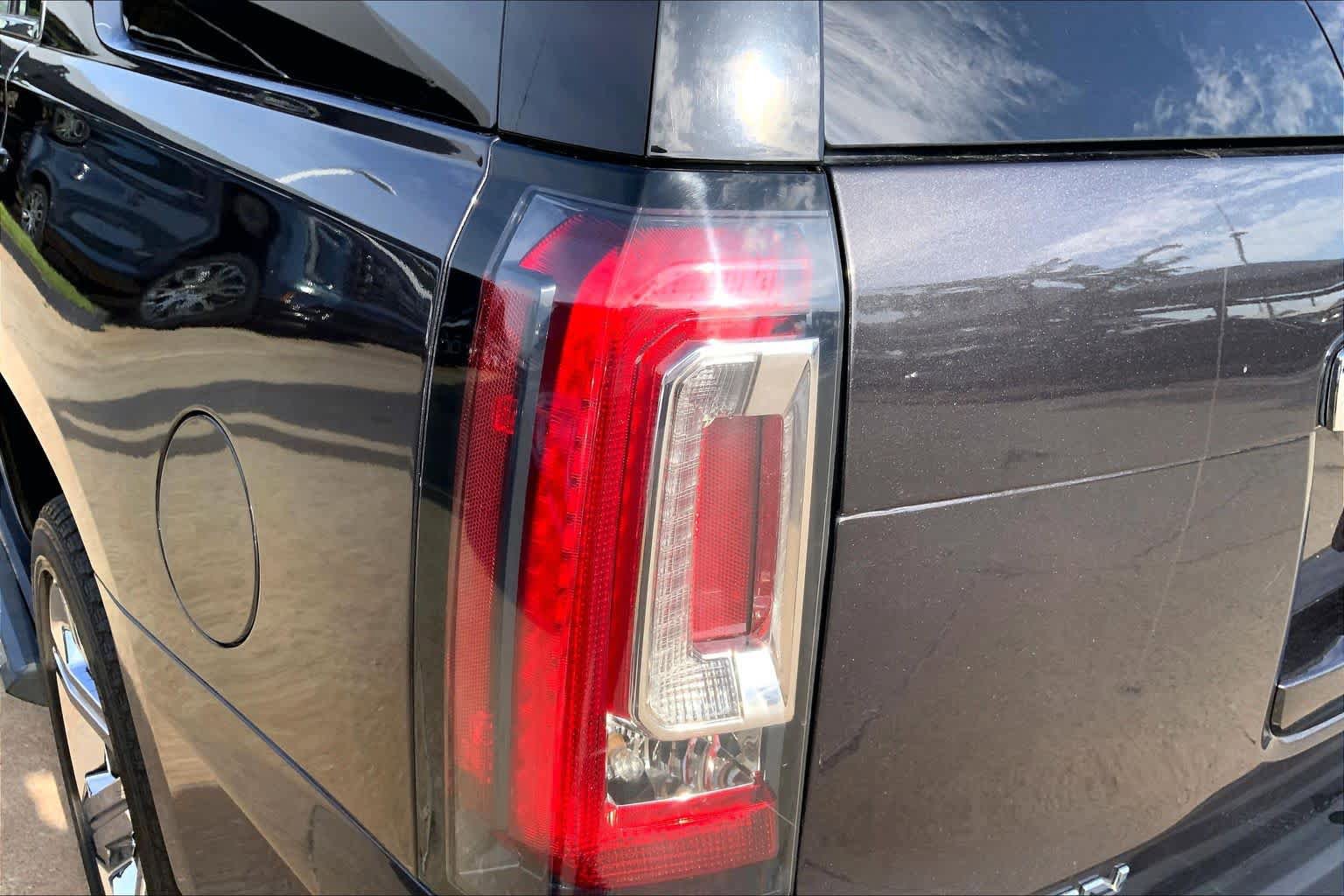 Used 2017 GMC Yukon Denali AWD/4WD image 27