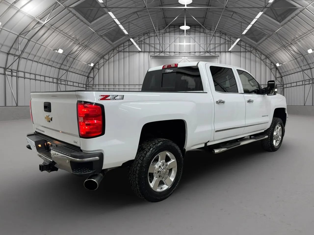 Used 2018 Chevrolet Silverado 2500 LTZ w/ Vortec Plus Package AWD/4WD image 6