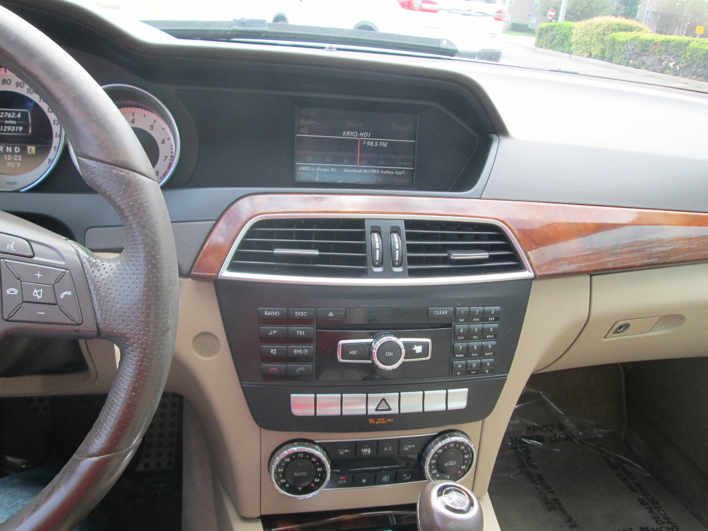 Used 2012 Mercedes-Benz C 250 Sedan image 15