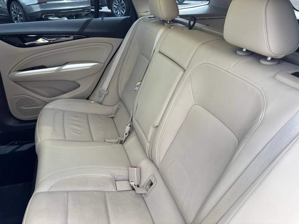 Used 2018 Buick Regal Essence w/ Driver Confidence Package #1 AWD/4WD image 13