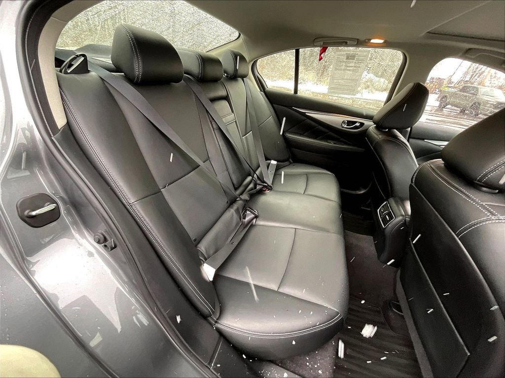 Used 2022 INFINITI Q50 Luxe AWD/4WD image 19