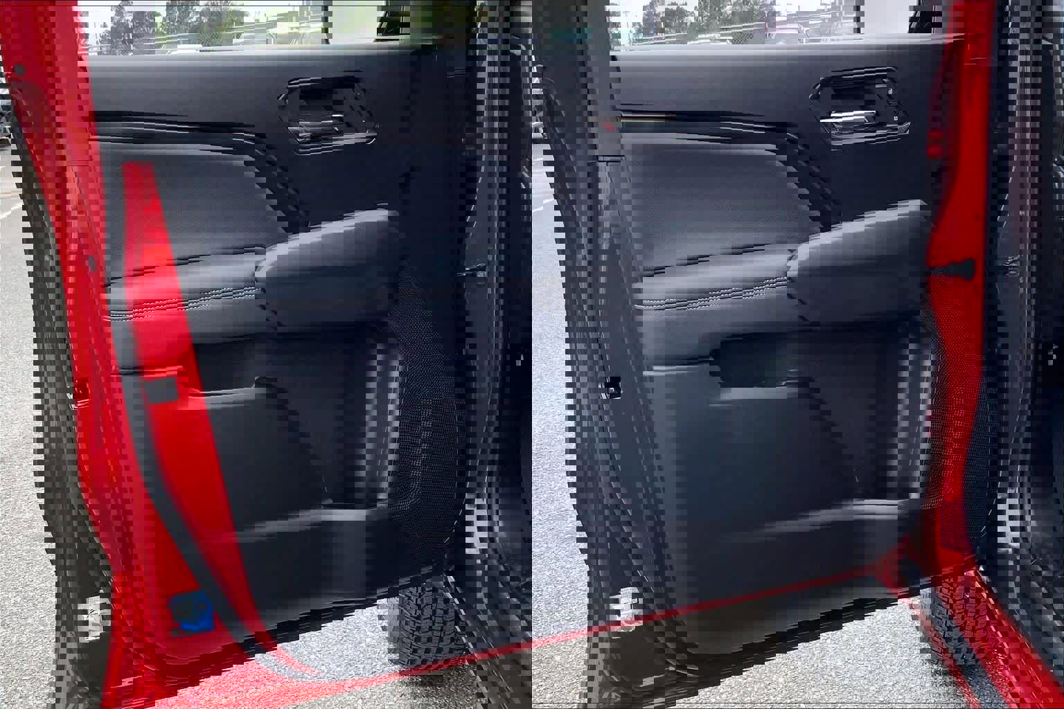 Used 2025 Chevrolet Colorado LT w/ LT Convenience Package image 21