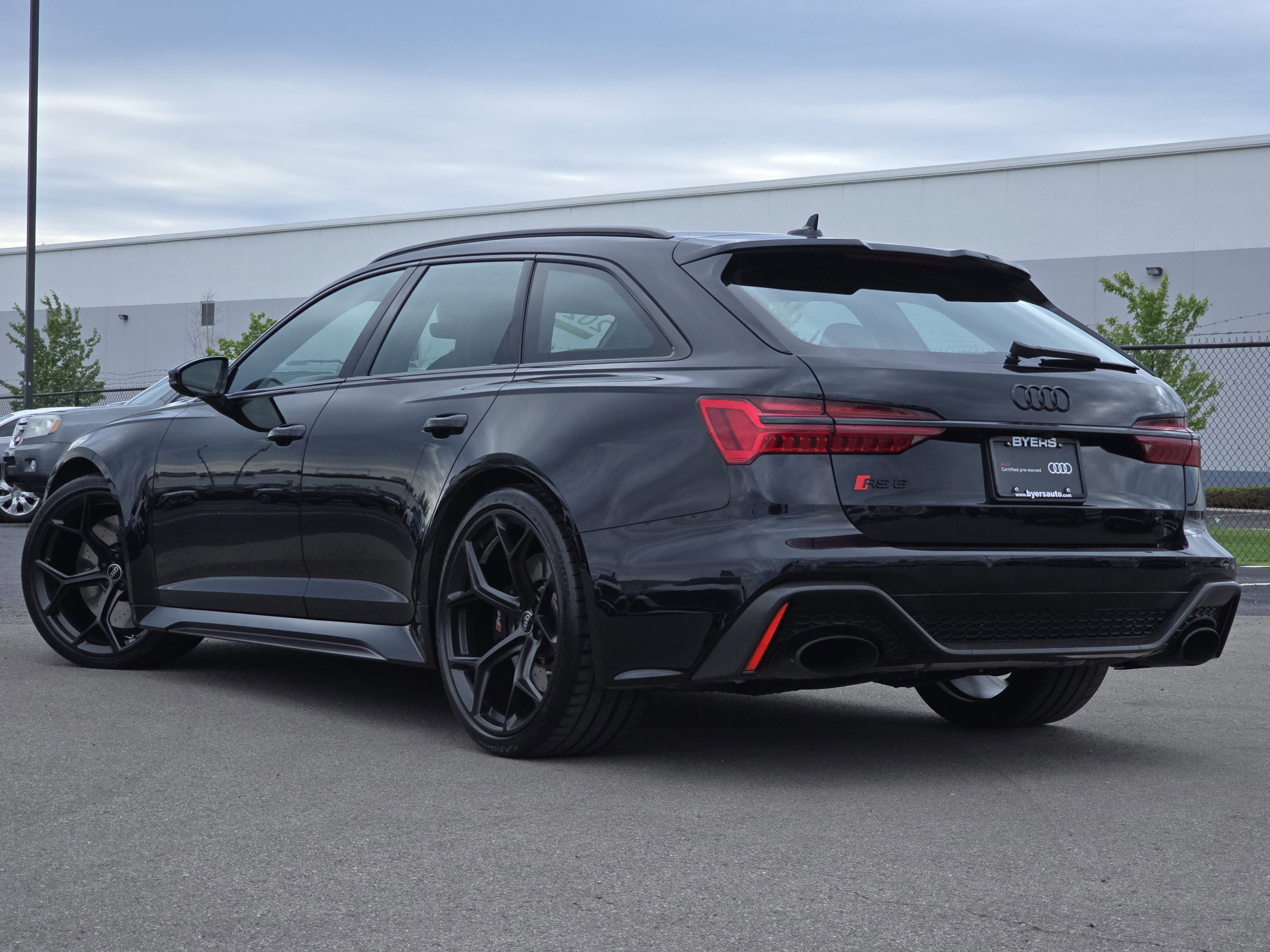Used 2024 Audi RS 6 performance AWD/4WD image 5