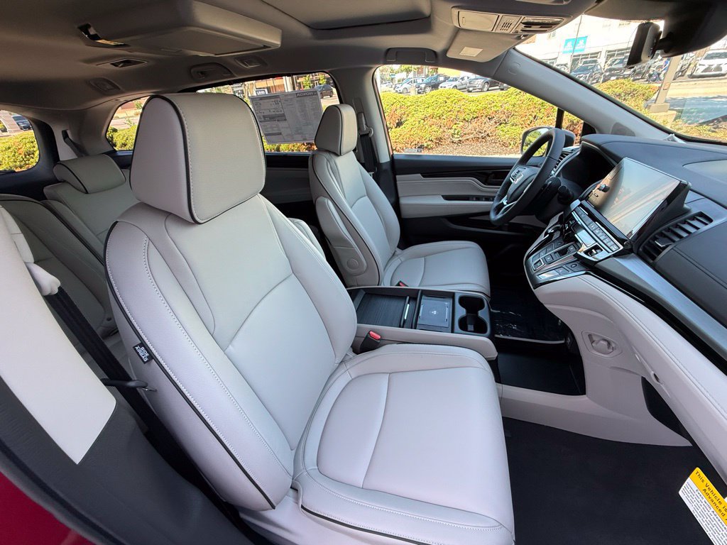 Used 2026 Honda Odyssey Touring image 38