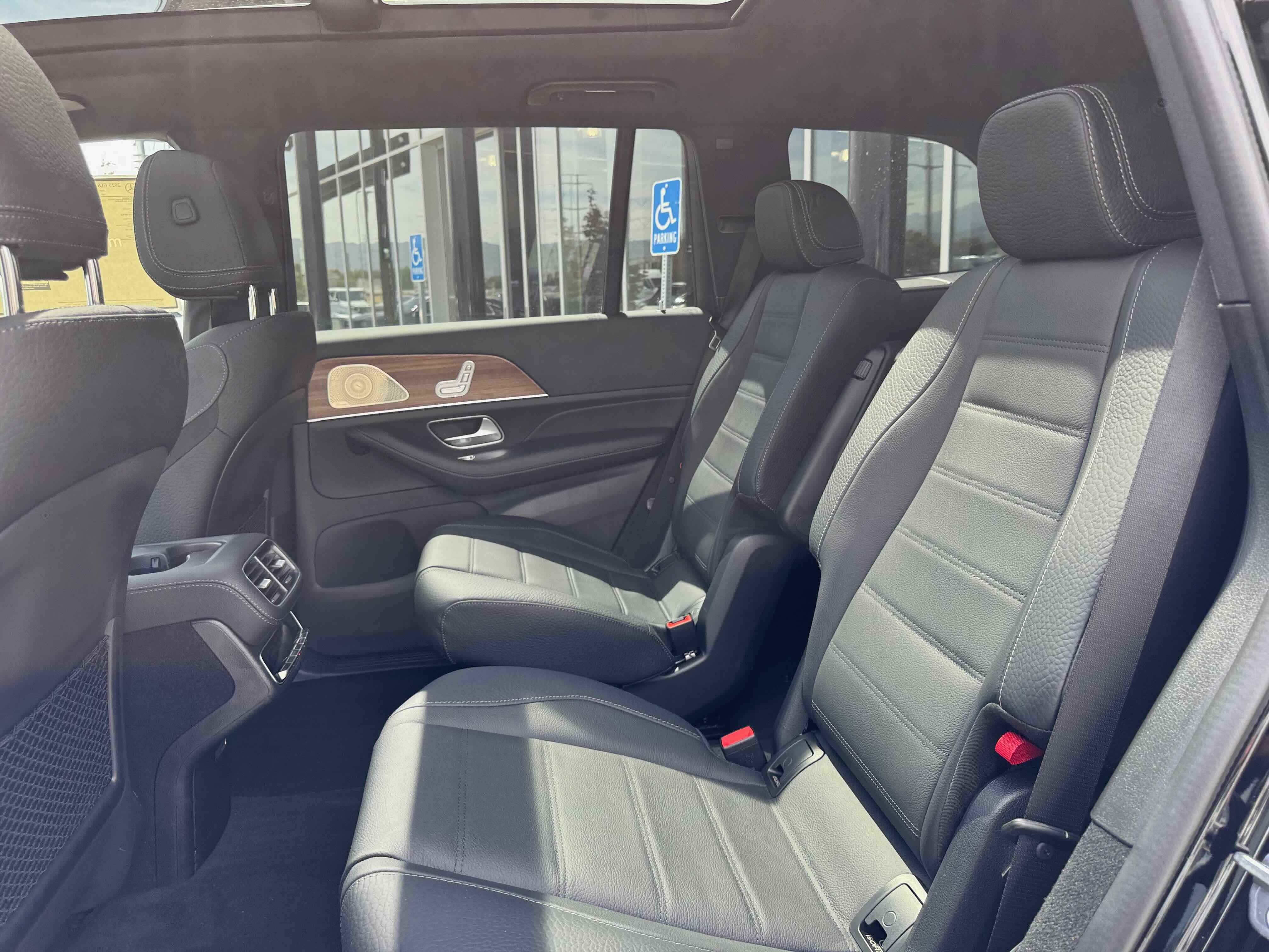 New 2025 Mercedes-Benz GLS 450 4MATIC image 29