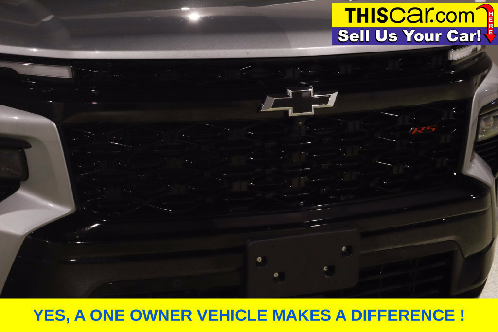 Used 2025 Chevrolet Traverse RS w/ LPO, Cargo Package FWD image 14