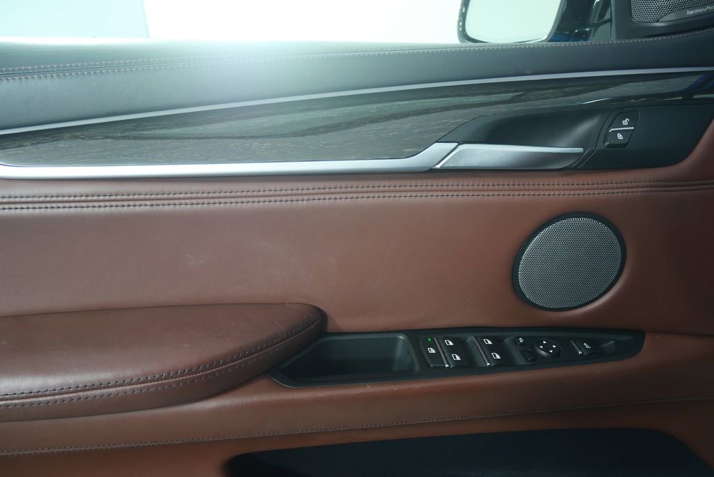 Used 2019 BMW X6 M w/ Executive Package image 8