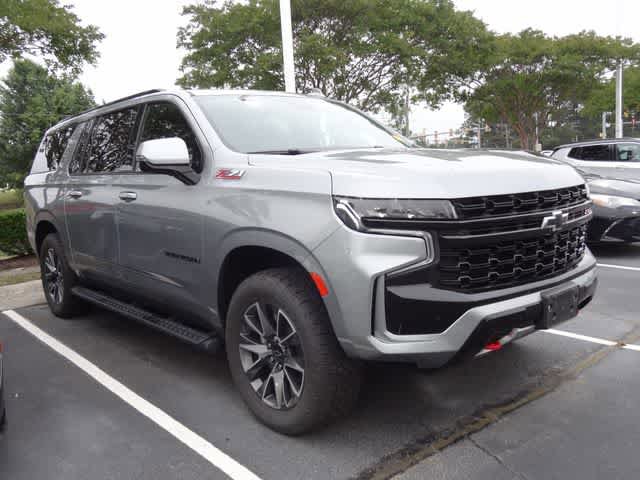 Used 2024 Chevrolet Suburban Z71 w/ Z71 Off-Road Package AWD/4WD image 3