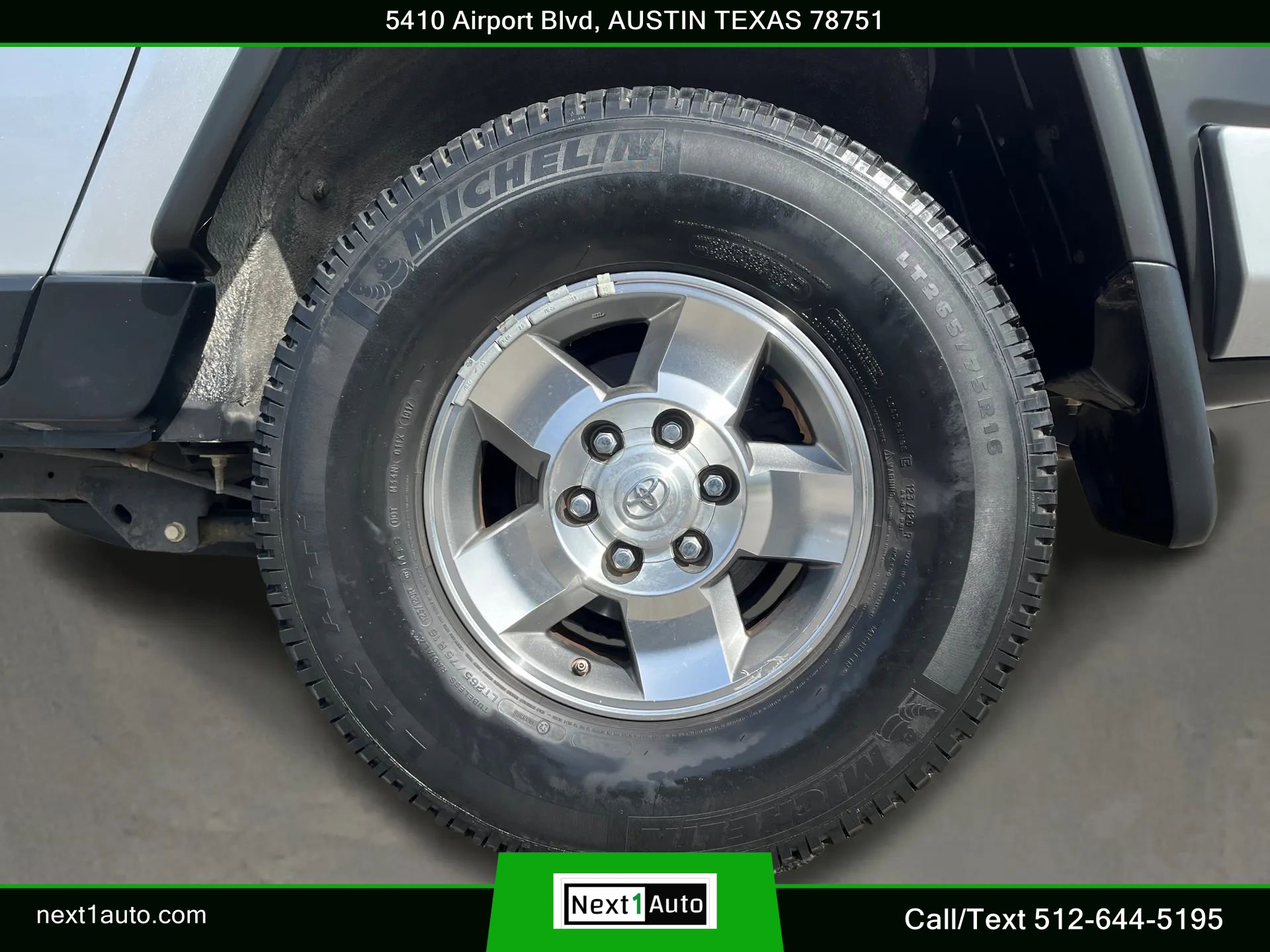 Used 2008 Toyota FJ Cruiser 2WD image 34