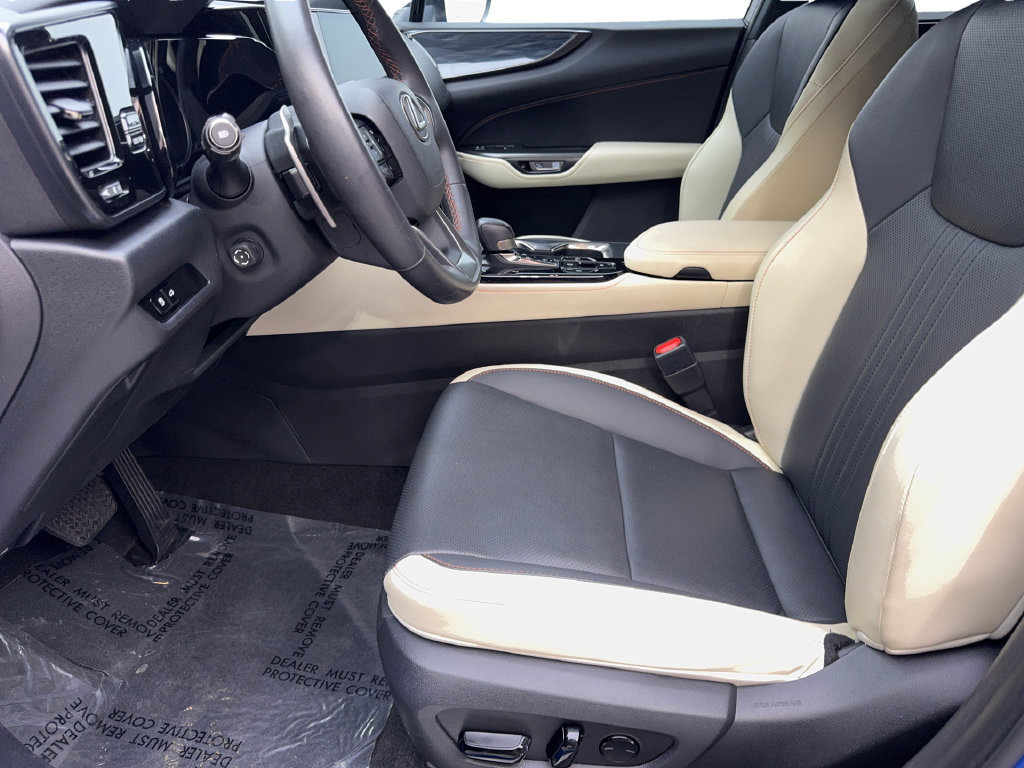 Used 2023 Lexus NX 250 FWD w/ Towing Package (2000 Lbs) image 27