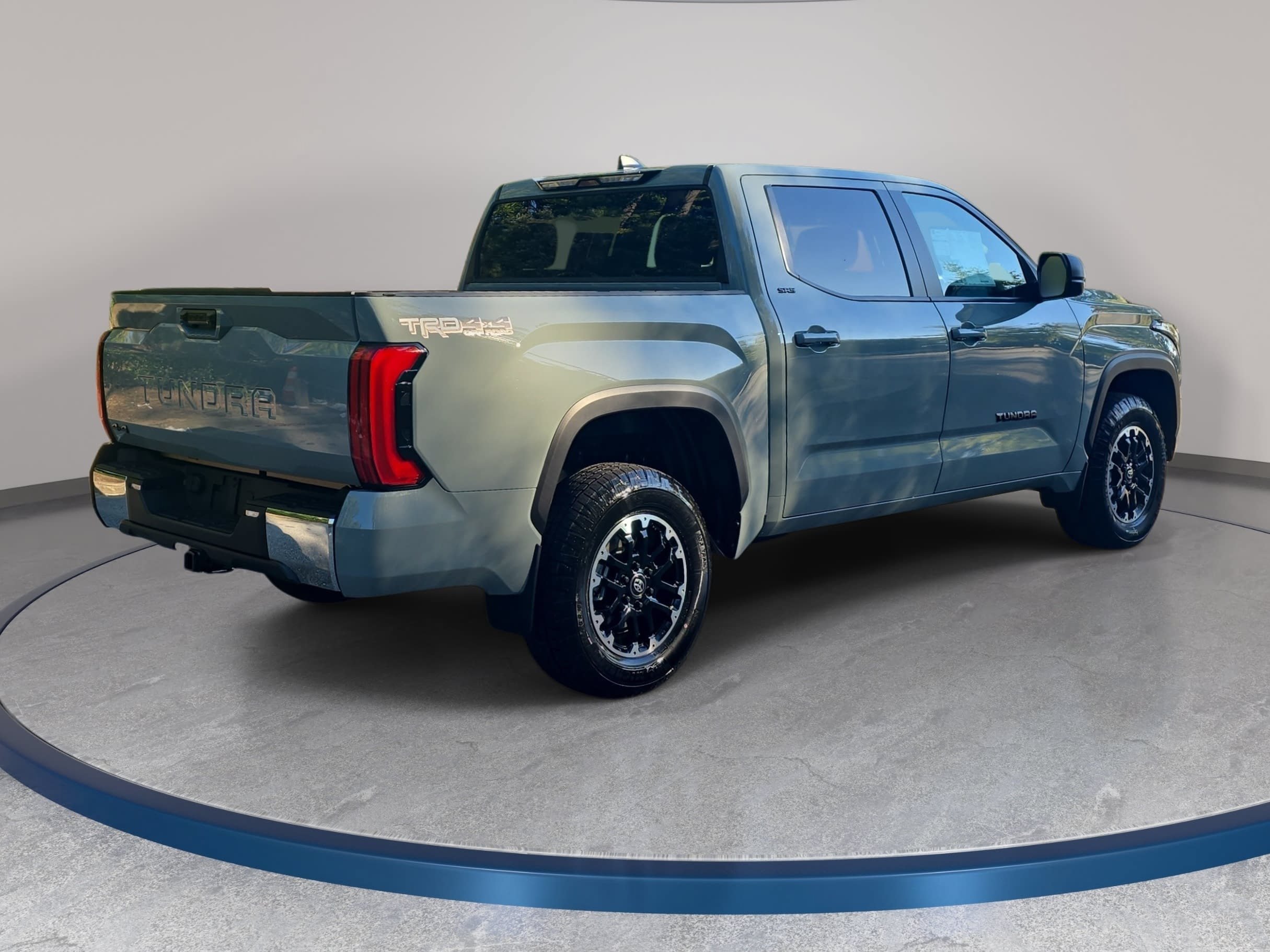 New 2026 Toyota Tundra SR5 w/ TRD Off-Road Package AWD/4WD image 5