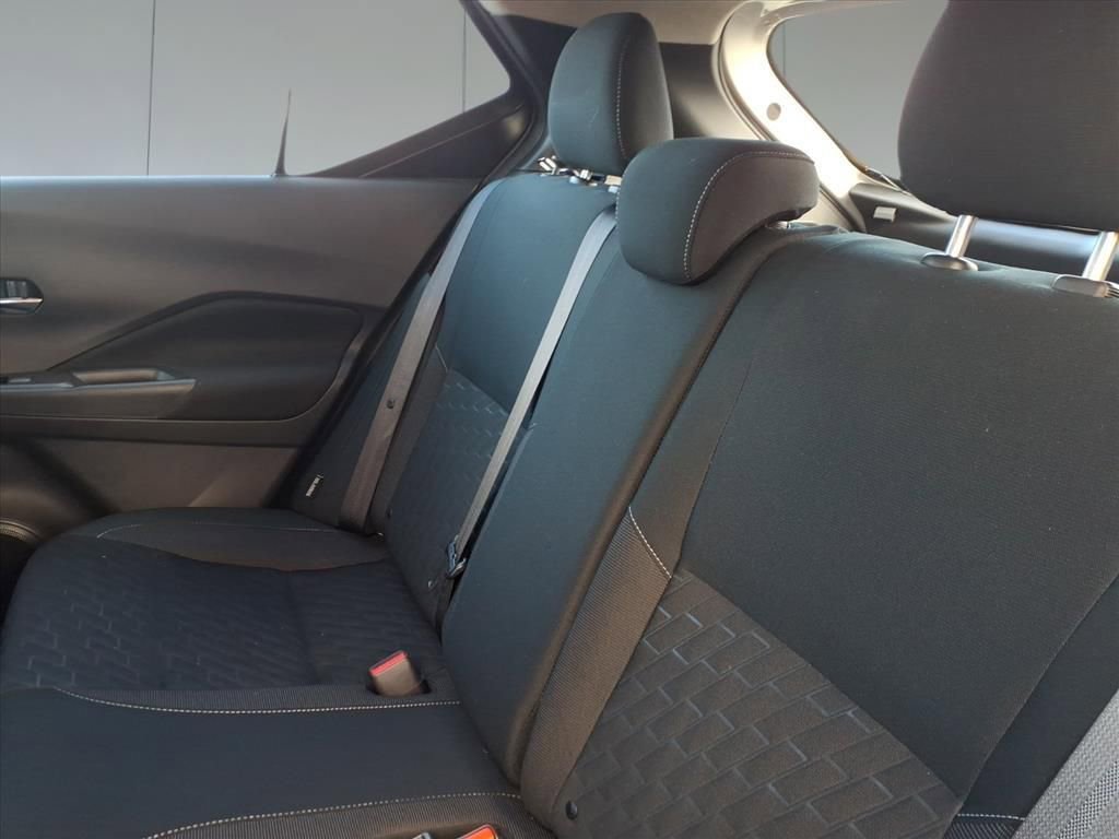 Used 2024 Nissan Kicks SV image 27