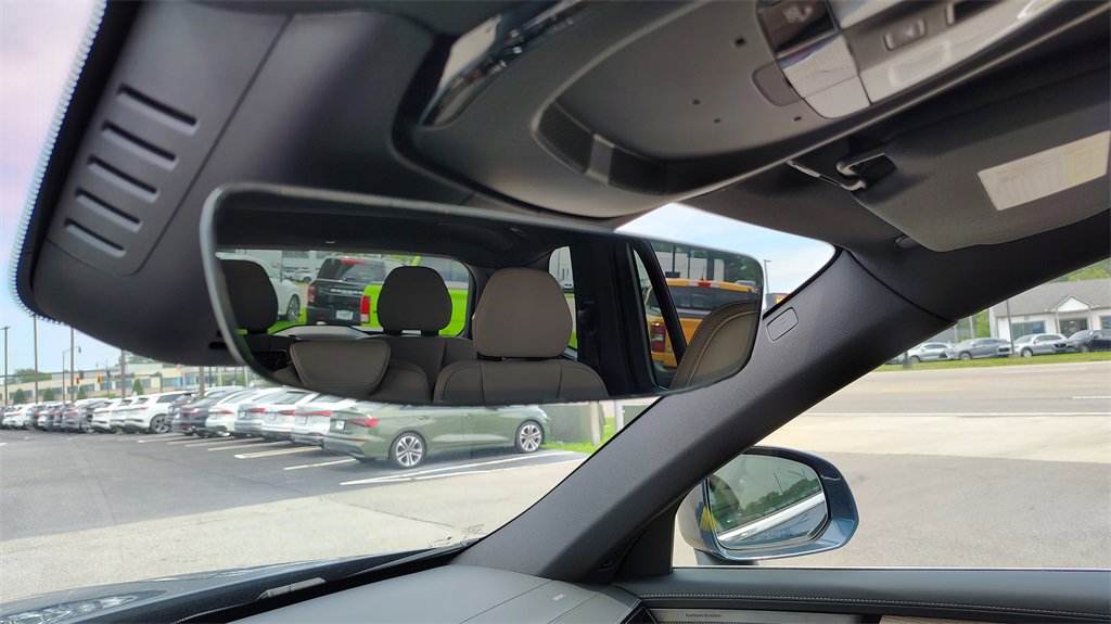 New 2026 Volvo XC90 B6 Plus w/ Protection Package Premier image 28