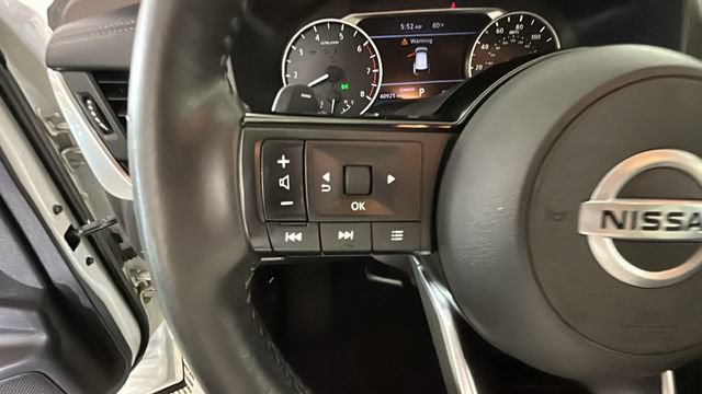 Used 2021 Nissan Rogue S FWD image 16