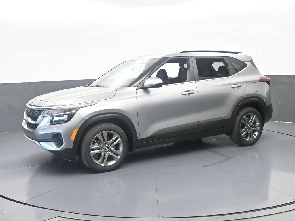 Used 2021 Kia Seltos S FWD image 2