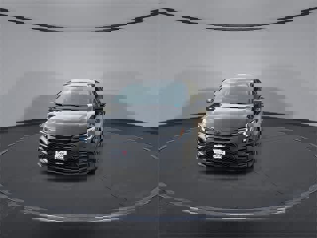 Used 2024 Toyota Corolla SE image 3