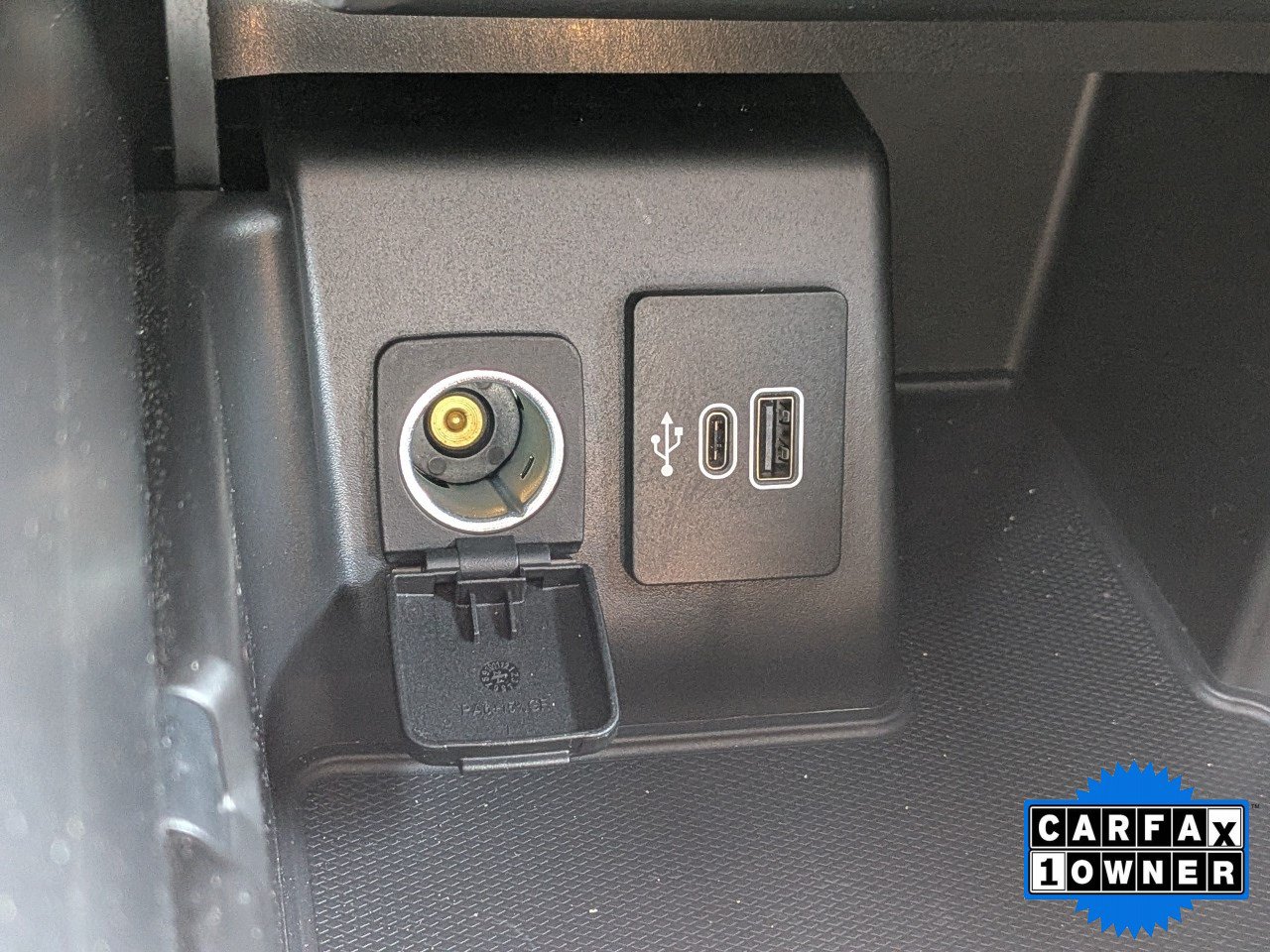 Certified 2025 Ford Explorer ST AWD/4WD image 34
