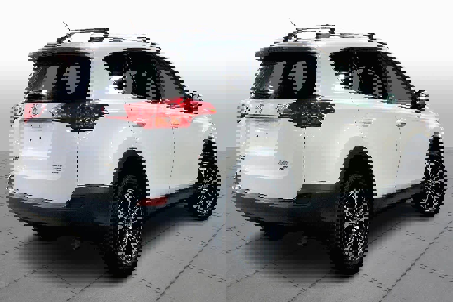 Used 2015 Toyota RAV4 Limited w/ Technology Package image 13