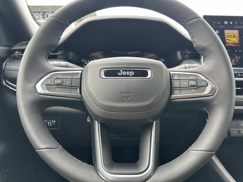 Used 2026 Jeep Compass Limited AWD/4WD image 20