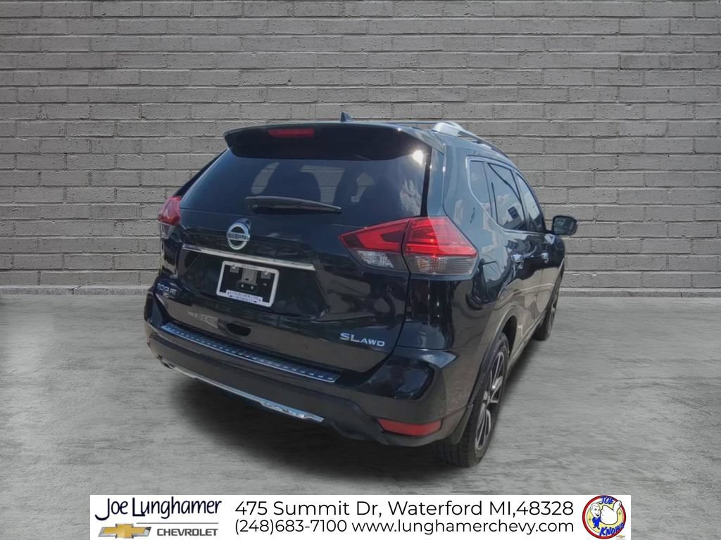 Used 2017 Nissan Rogue SL w/ SL Premium Package AWD/4WD image 9
