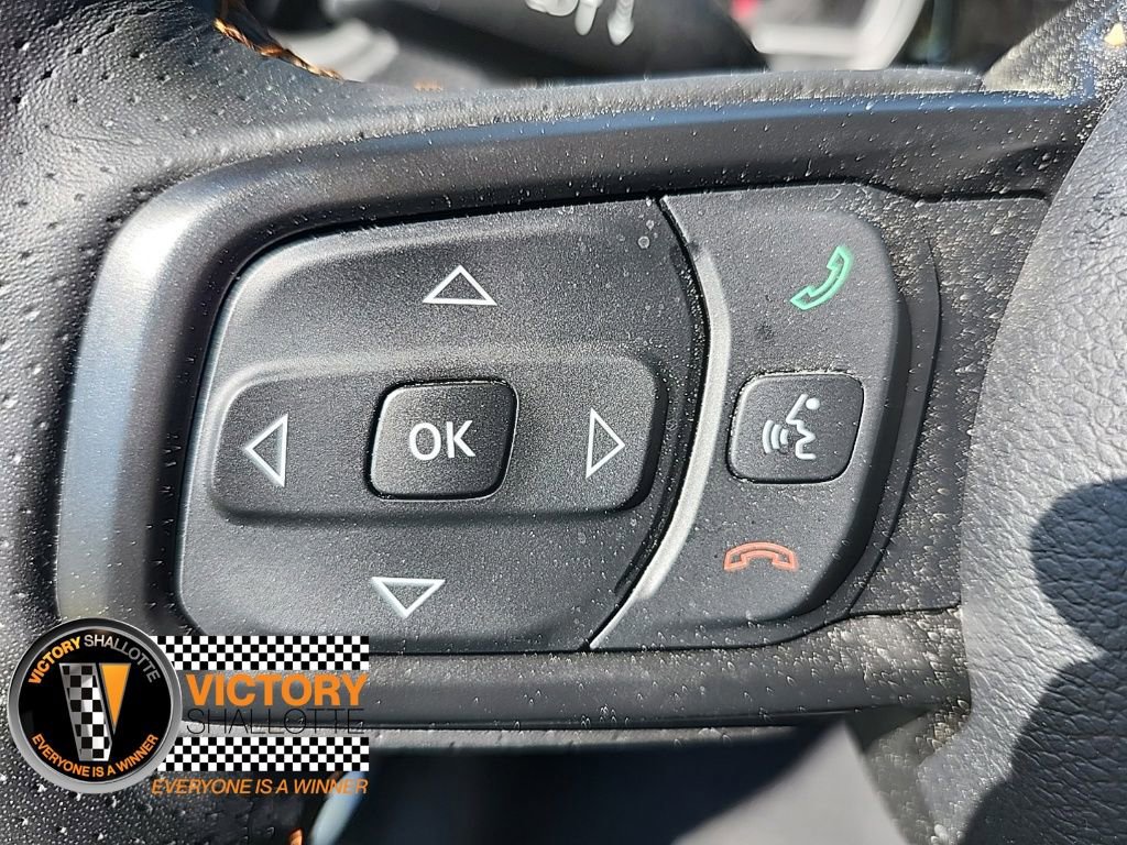 Certified 2024 Jeep Gladiator Mojave w/ Technology Group image 12