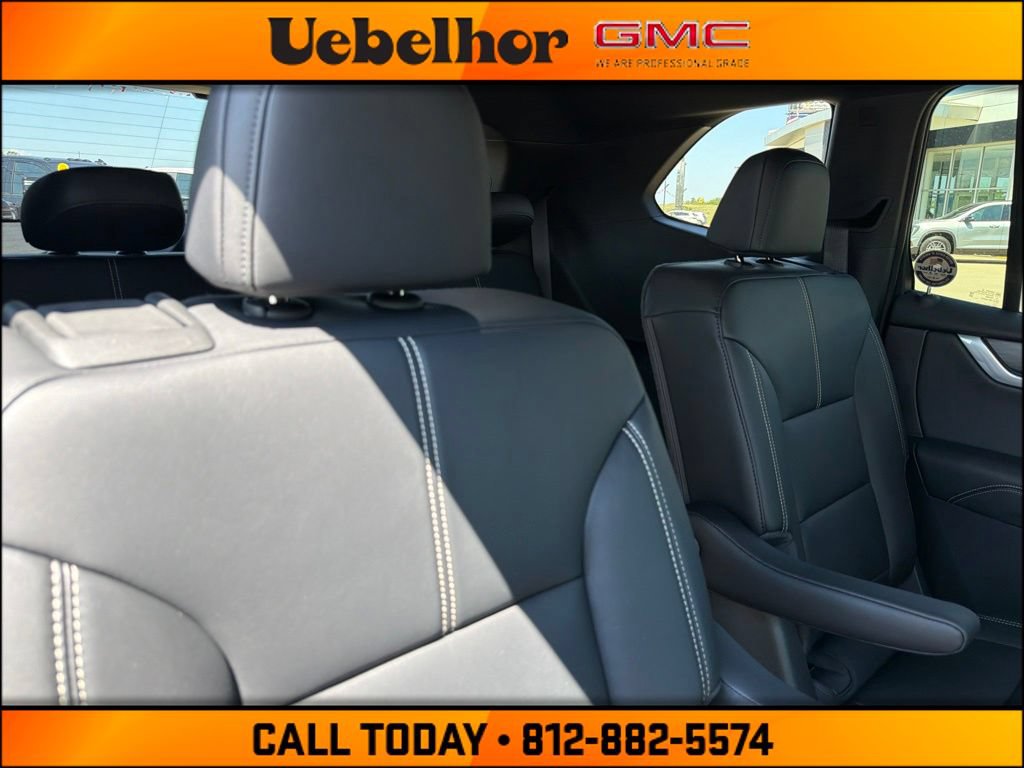 New 2026 GMC Acadia Elevation w/ Elevation Premium Package AWD/4WD image 5