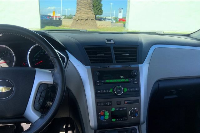 Used 2012 Chevrolet Traverse LTZ FWD image 6
