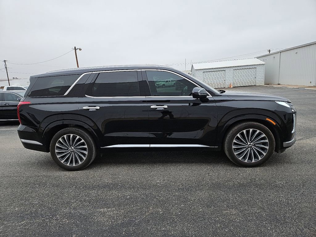 Used 2025 Hyundai Palisade Calligraphy image 9