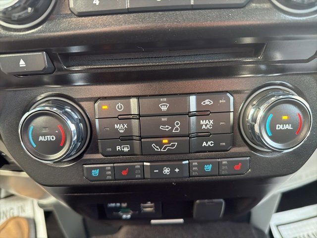 Used 2015 Ford F150 Lariat w/ Trailer Tow Package image 22